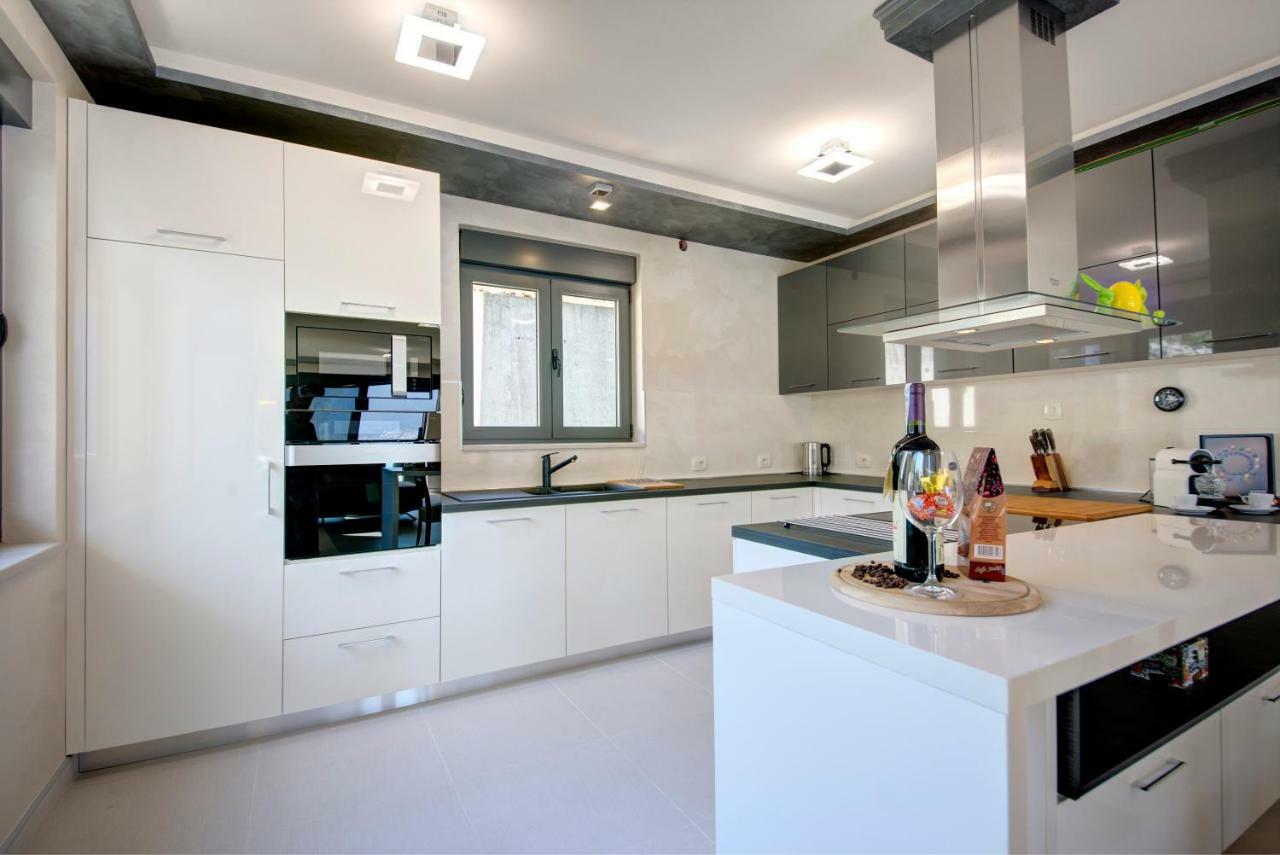 Bajova Kula Luxury Residences Kotor Eksteriør billede